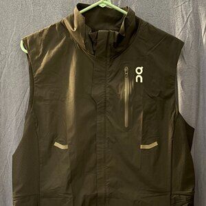 On Running All Weather Vest; Black; Women’s Large to XL